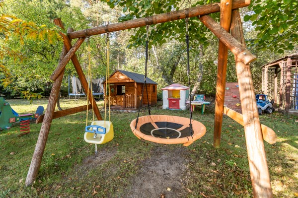 Huśtawki dla dzieci