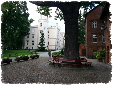 wycieczka do Pałacu Mierzęcin